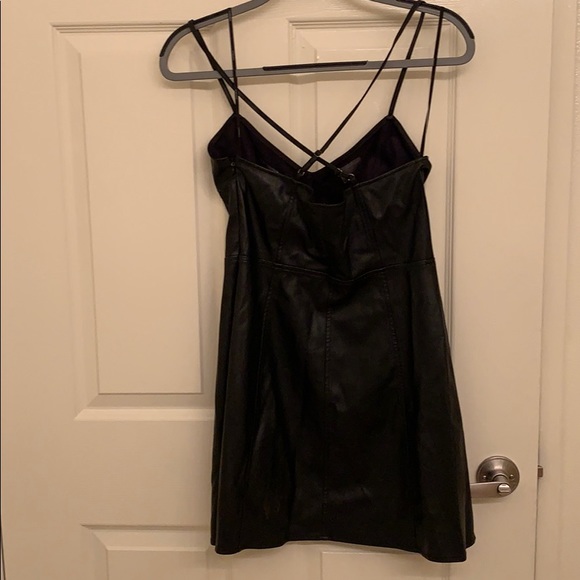 🖤BLACK FAUX LEATHER DRESS - Picture 5 of 5